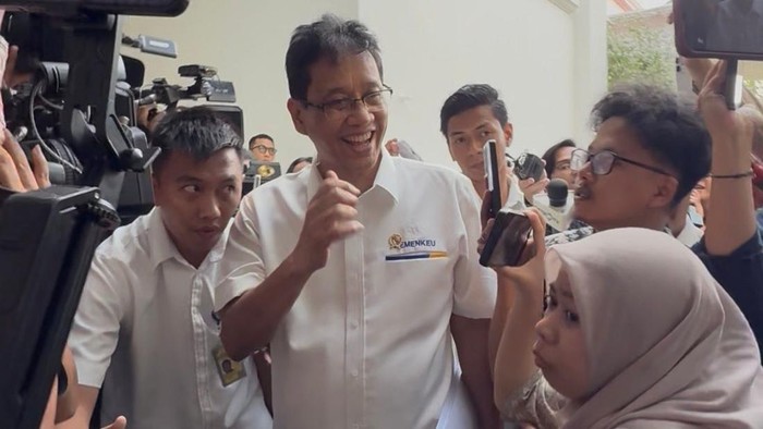 Prabowo Sebut 'Orang Desa Tak Pakai Dolar', Purbaya: Untuk Hibur Rakyat Aja